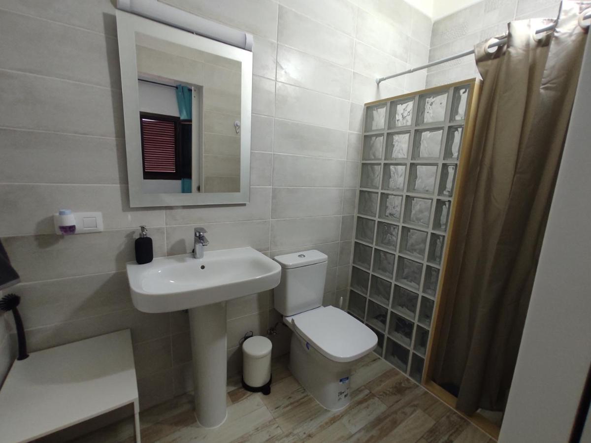 Habitación cactus, entrada privada y baño privado en suite by flamingo house Arrecife  Exterior foto