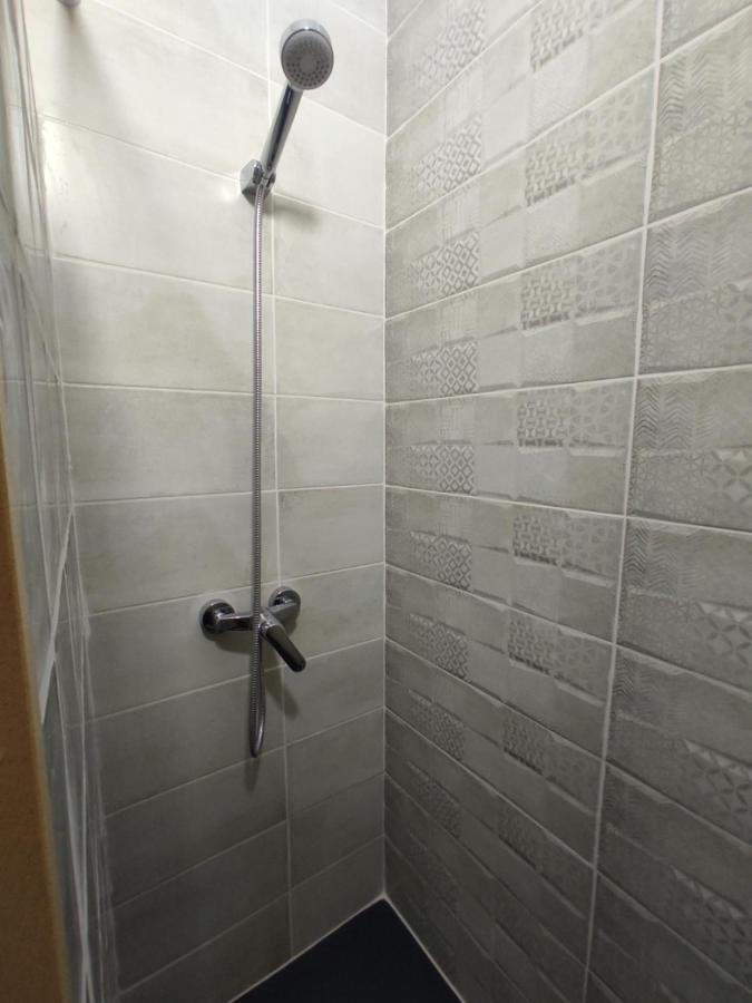 Habitación cactus, entrada privada y baño privado en suite by flamingo house Arrecife  Exterior foto
